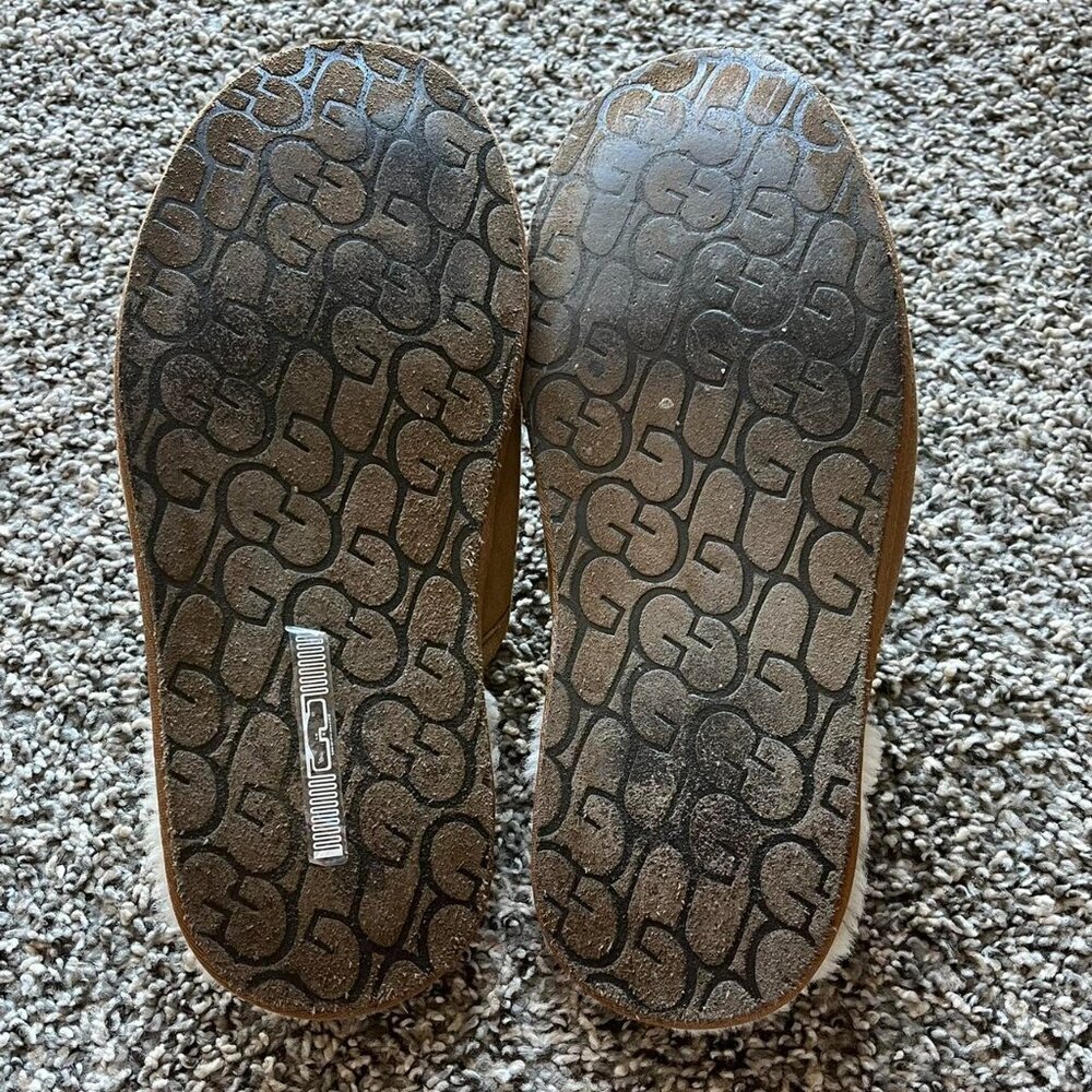 UGG Scuff Men 12 Suede Chestnut Slippers Sheepskin Slip-ons Normcore Preppy - Picture 6 of 7